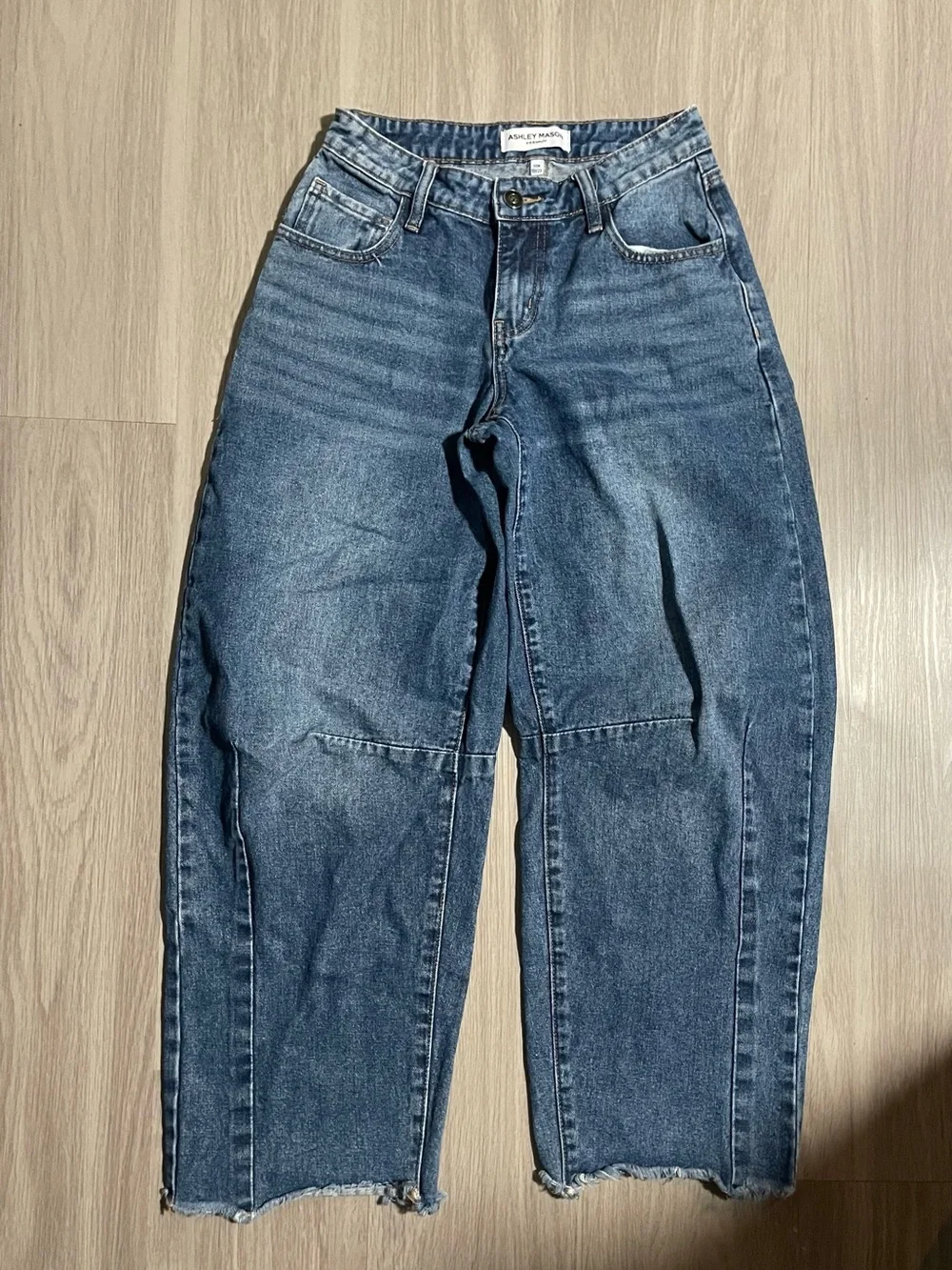 Ashley Mason Women’s Barrel Jeans